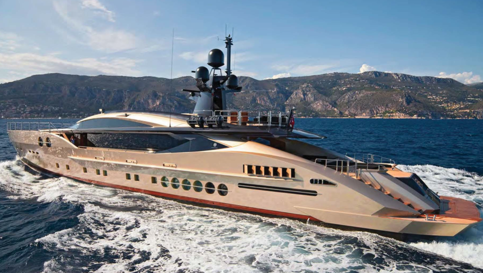 Palmer Johnson DB9 52m